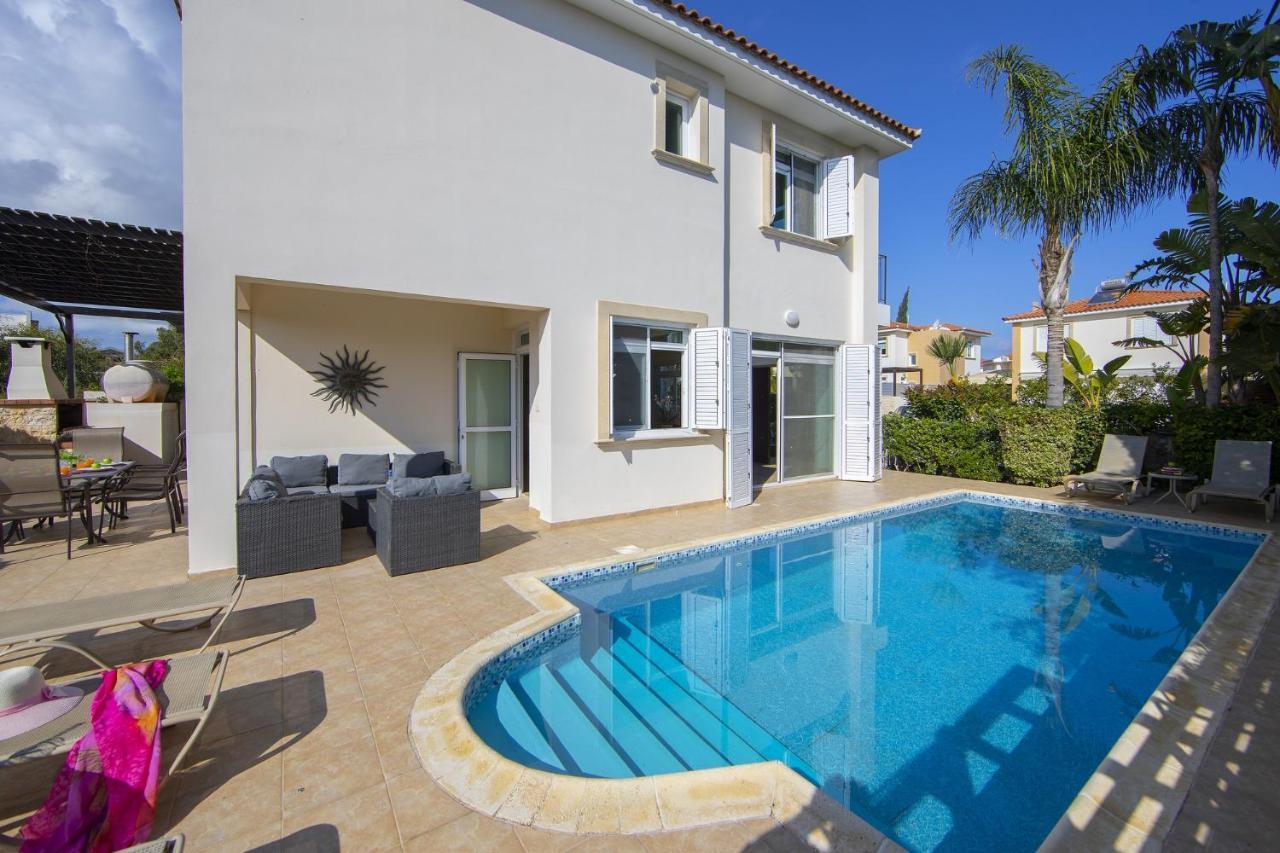 Villa Mesogeios 39 Paralimni Exterior foto