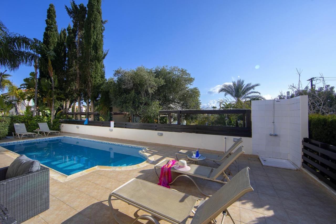 Villa Mesogeios 39 Paralimni Exterior foto