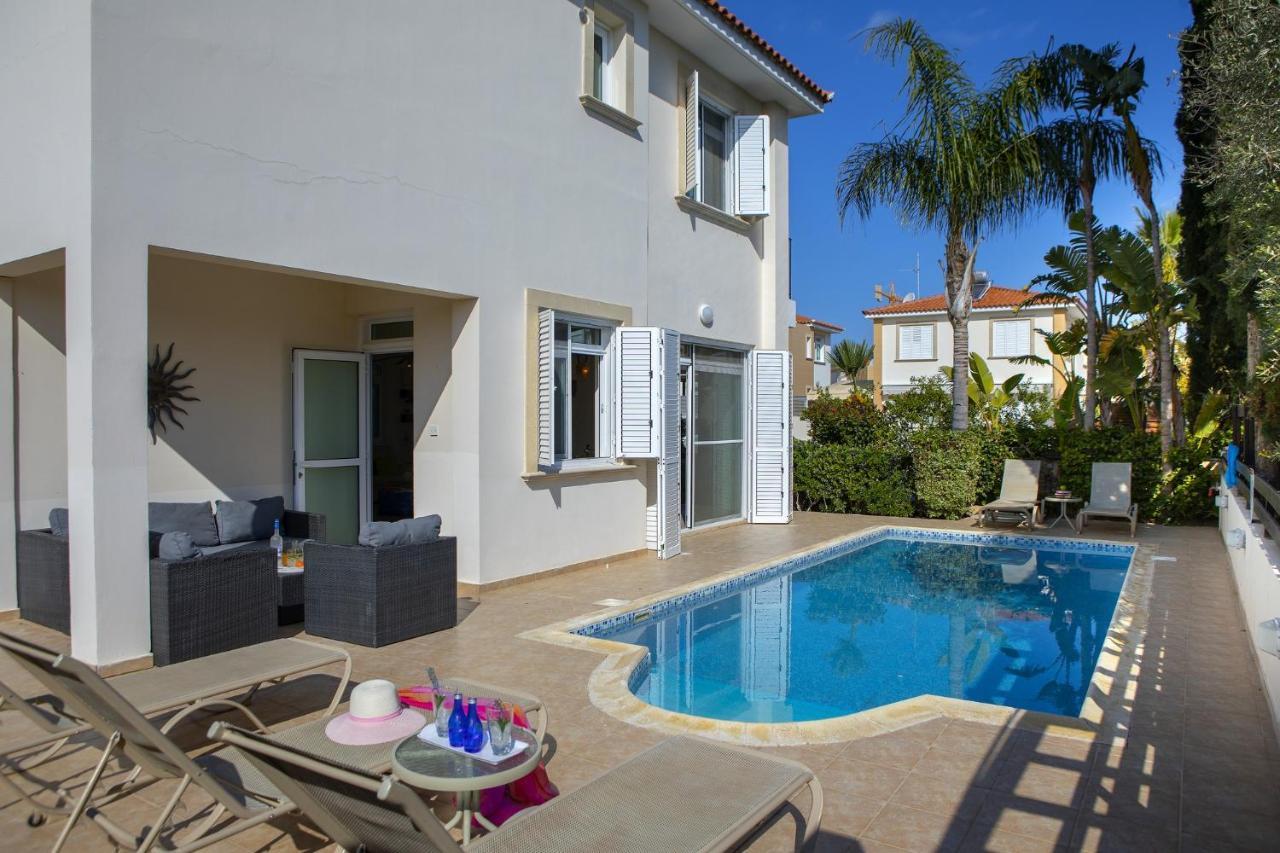 Villa Mesogeios 39 Paralimni Exterior foto