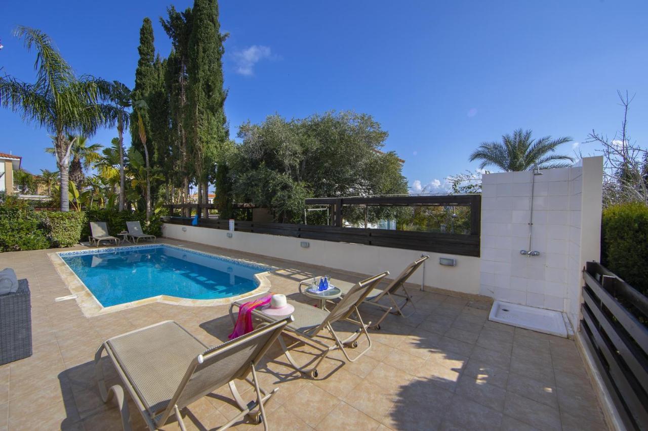 Villa Mesogeios 39 Paralimni Exterior foto