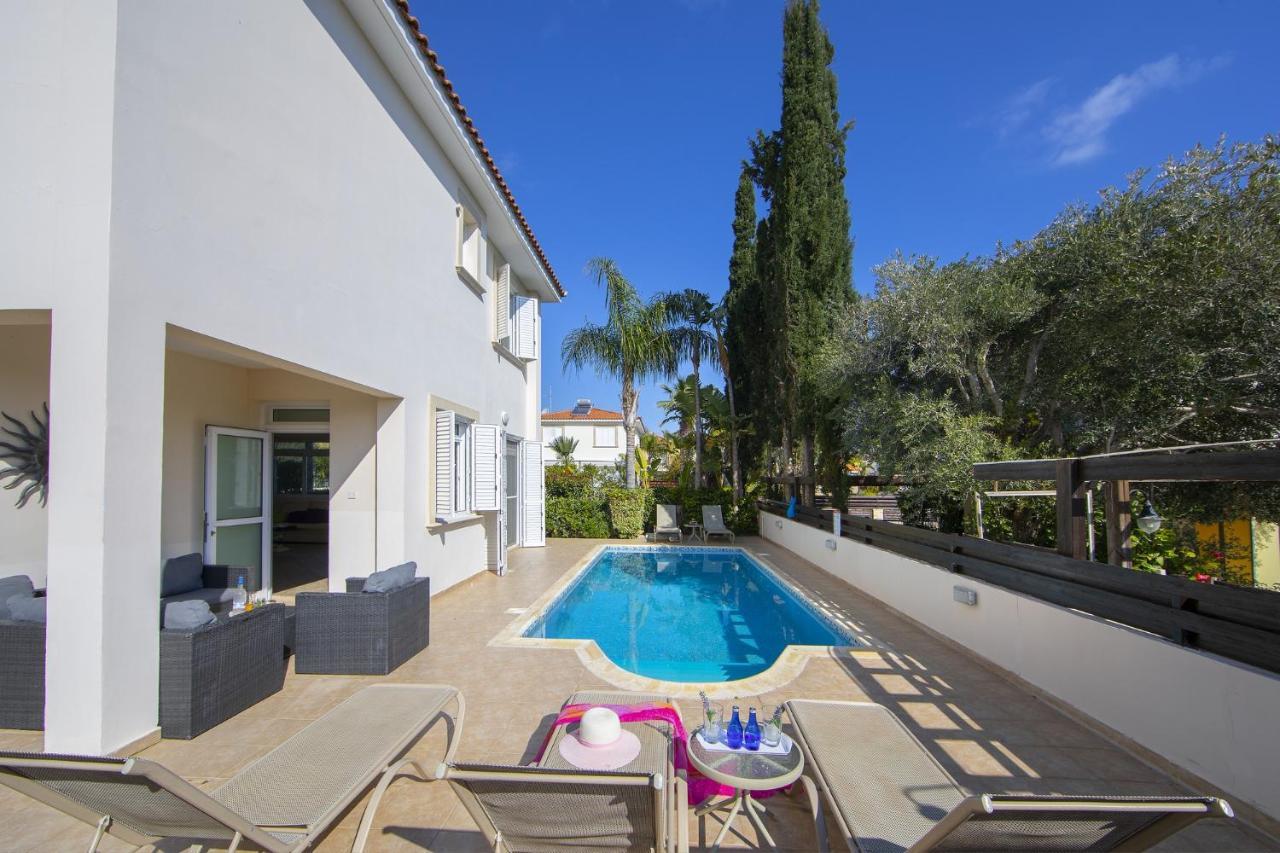 Villa Mesogeios 39 Paralimni Exterior foto