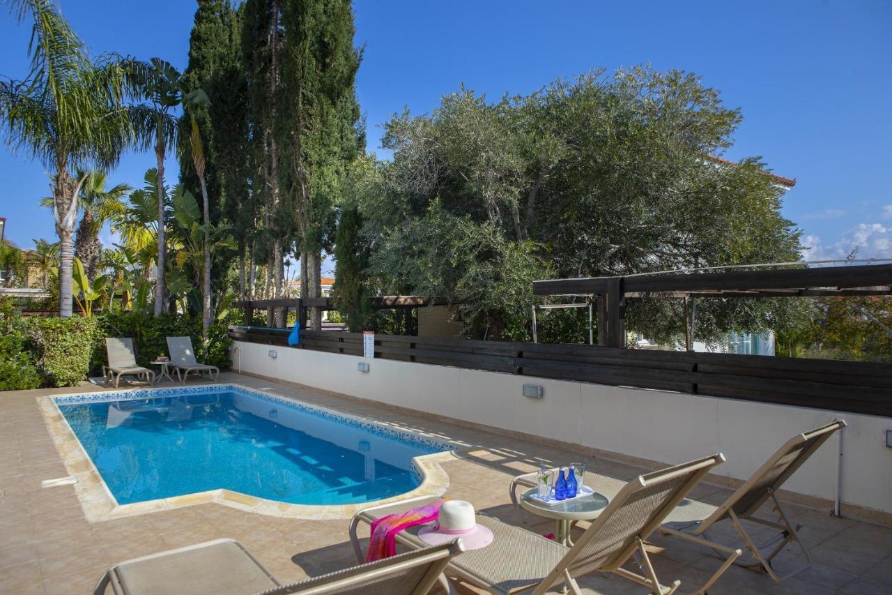Villa Mesogeios 39 Paralimni Exterior foto