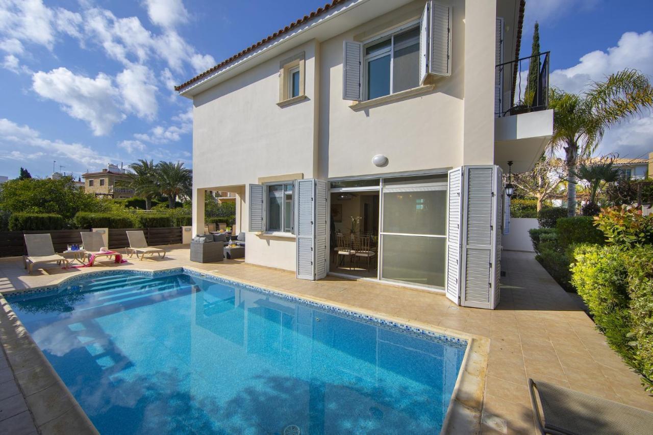 Villa Mesogeios 39 Paralimni Exterior foto