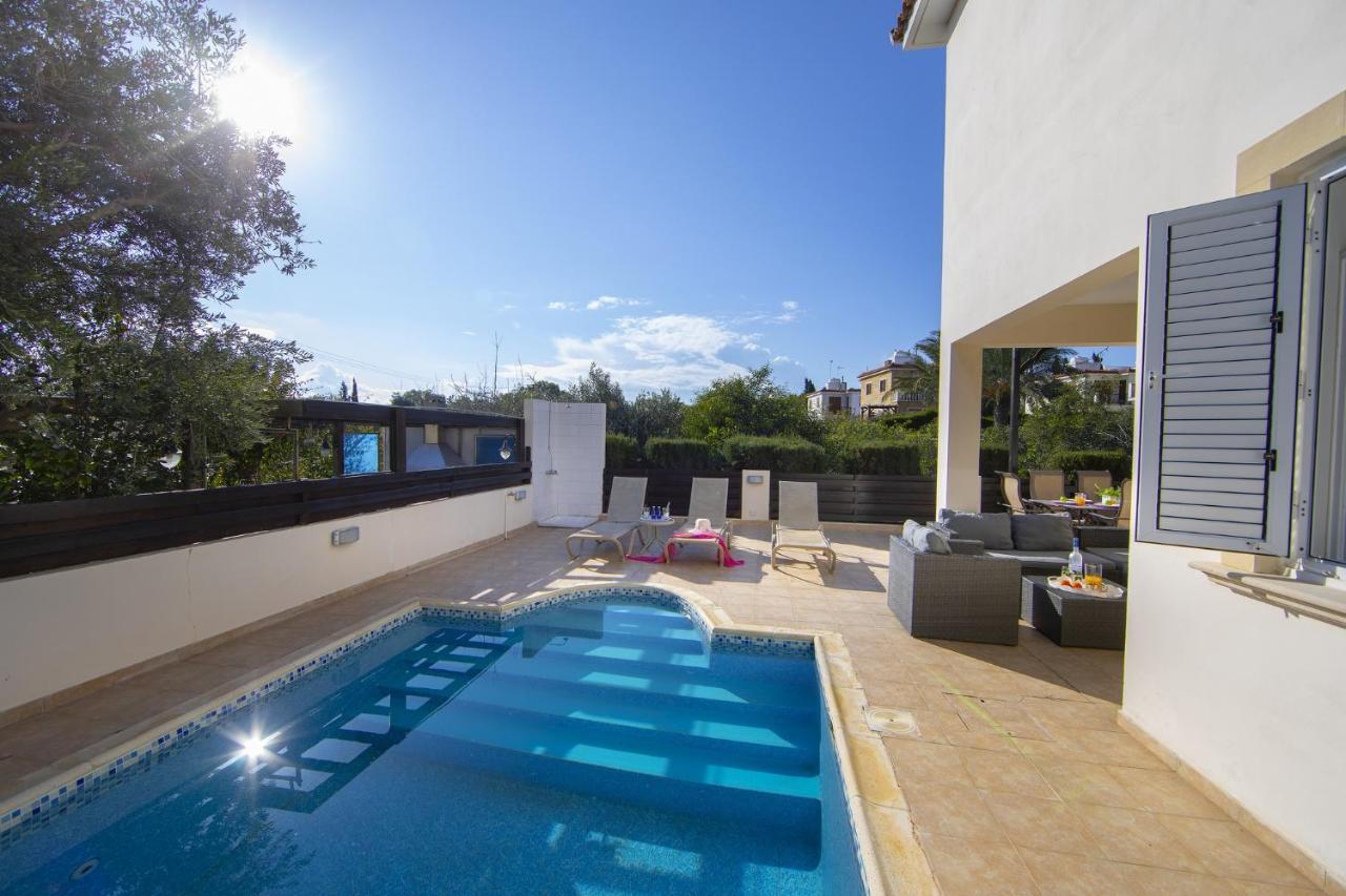 Villa Mesogeios 39 Paralimni Exterior foto