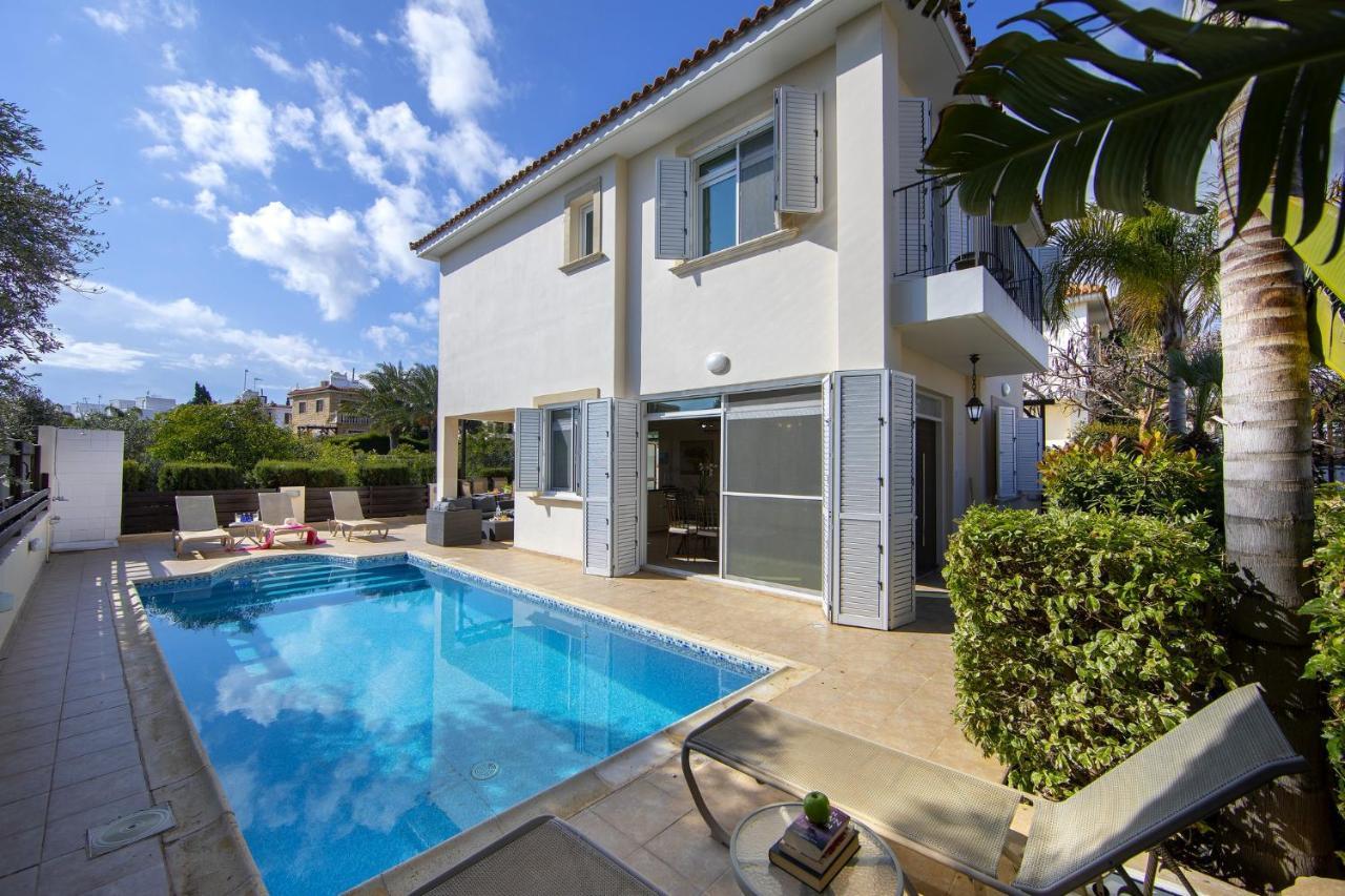 Villa Mesogeios 39 Paralimni Exterior foto